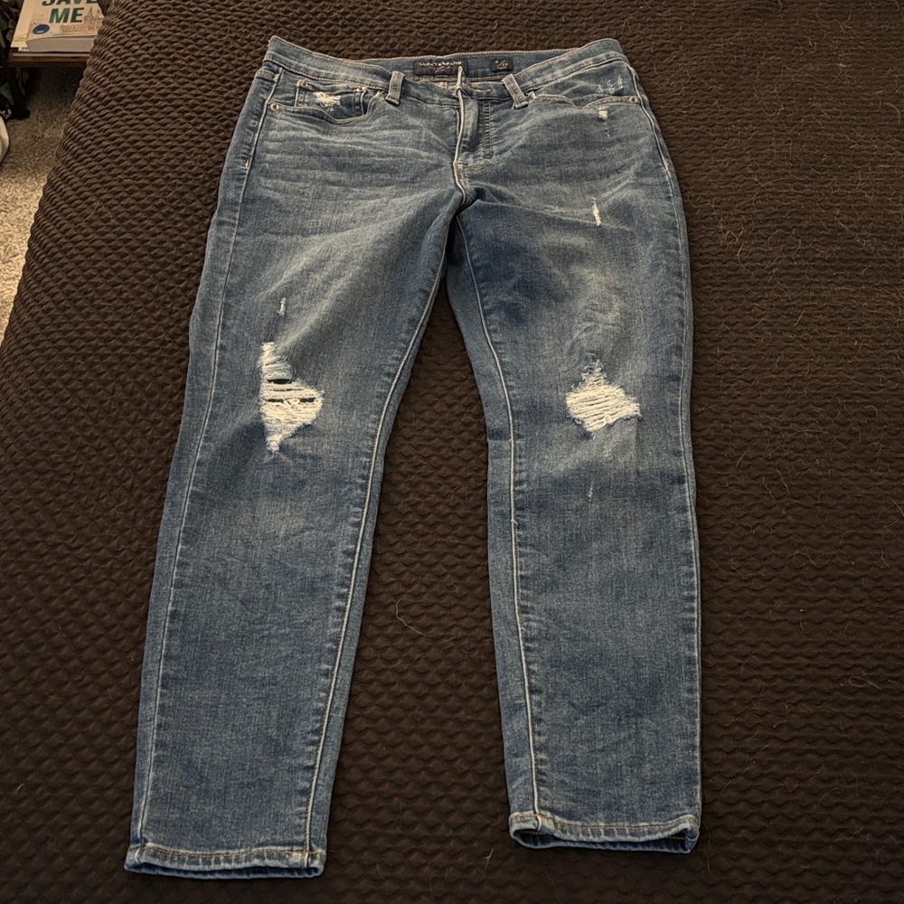Lucky Brand Classic Blue Distressed Women Jeans